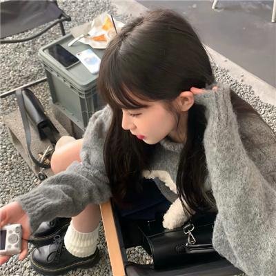 春川作家 海报