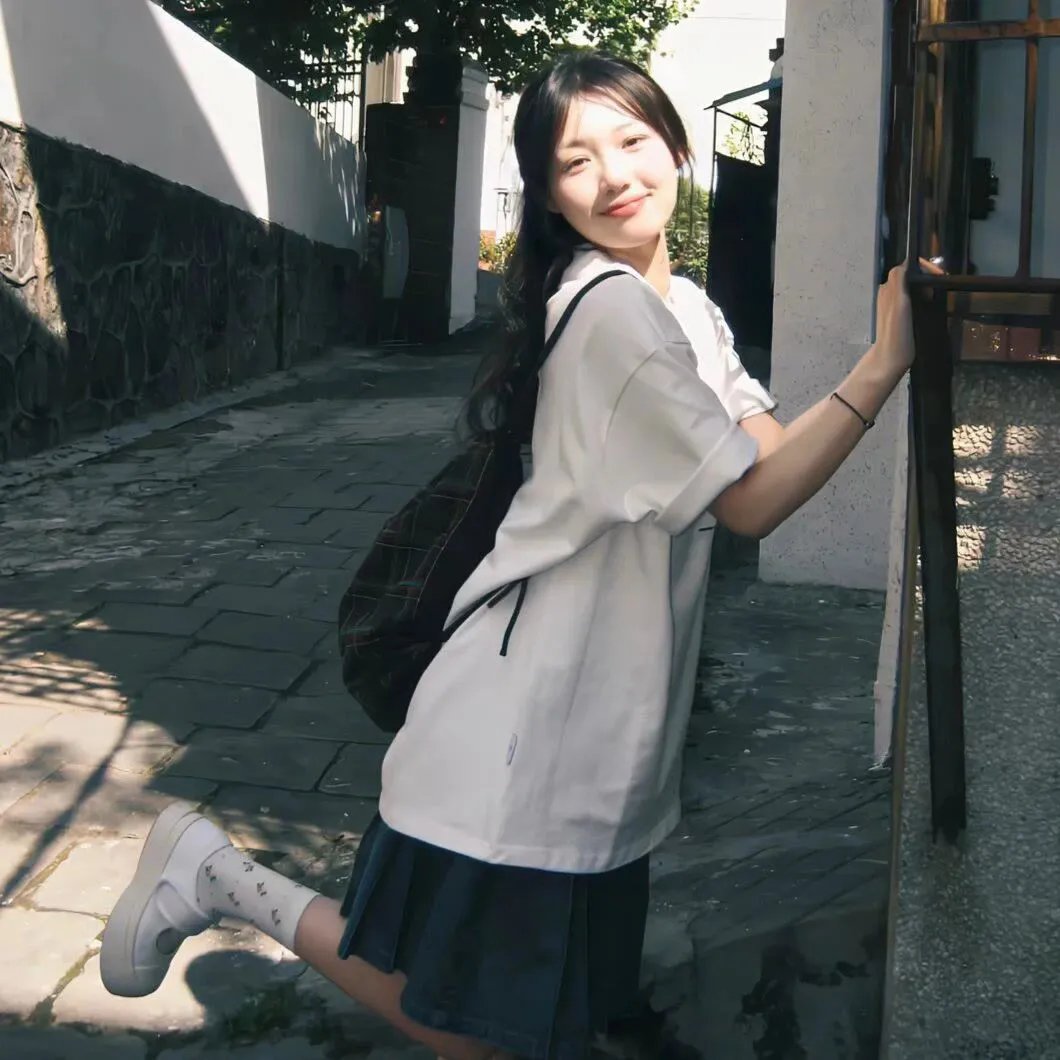 广岛邻居 海报