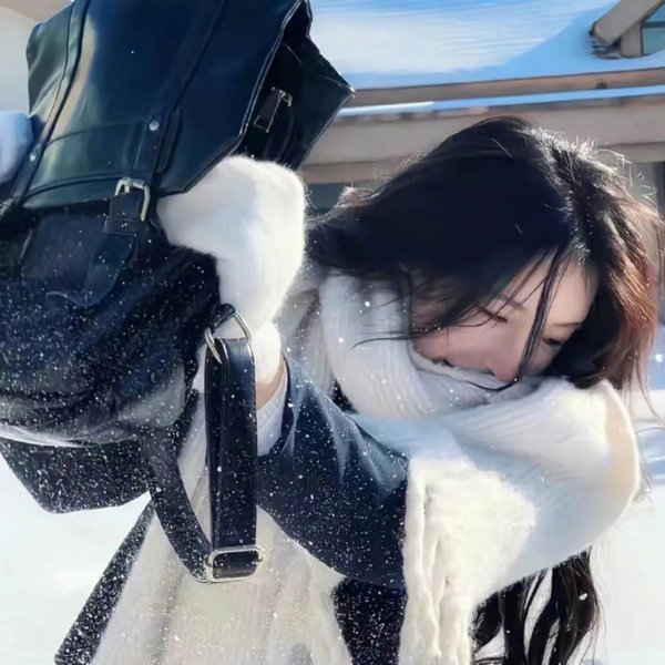 汉江初雪 海报