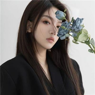 樱花晚秋 海报